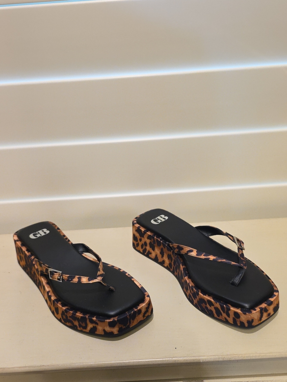 Gianni Bini Leopard Platform Flip Flop Sandals - Black & Brown